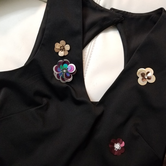 🍒NWT🍒 NICOLE MILLER NY 3D APPLIQUES DRESS - Picture 3 of 11